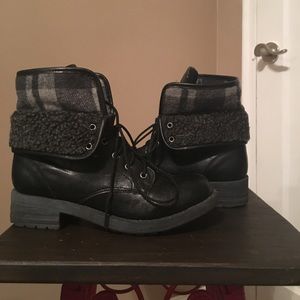 Hiking/combat style boots